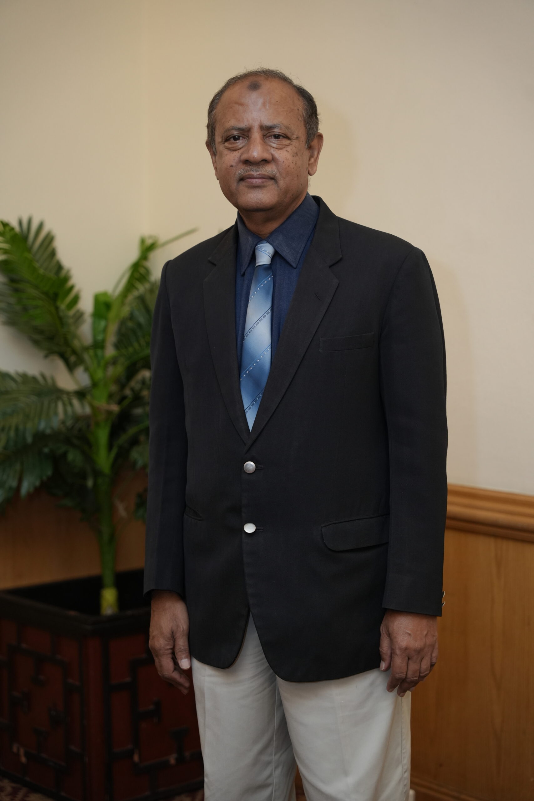 Dr. Ata Ur Rehman